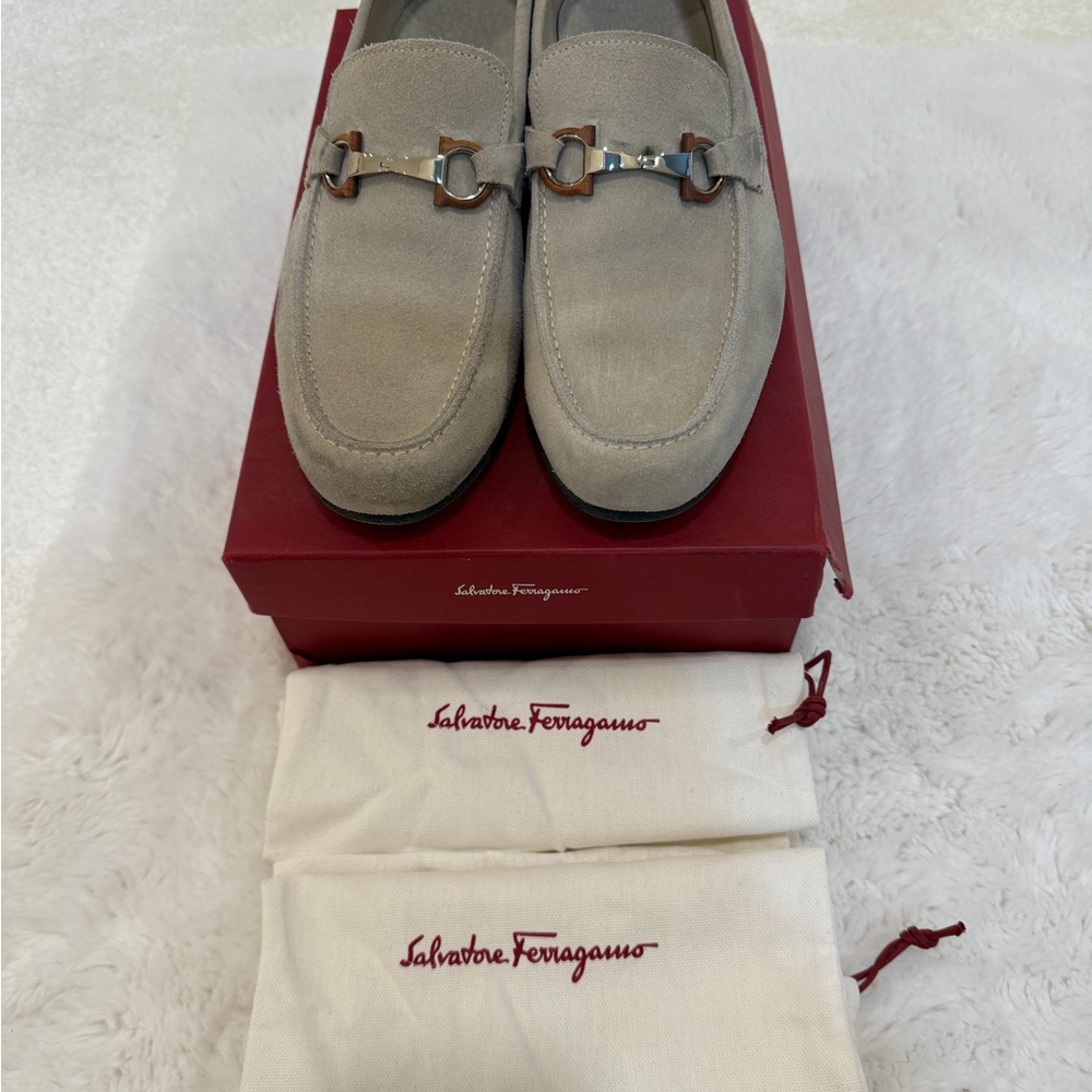 Salvatore Ferragamo Men's Cream Loafers
